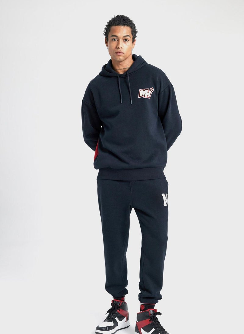 Man Licensed Miami Heat (Nbamia1000) Oversize Fit Sweat Shirt