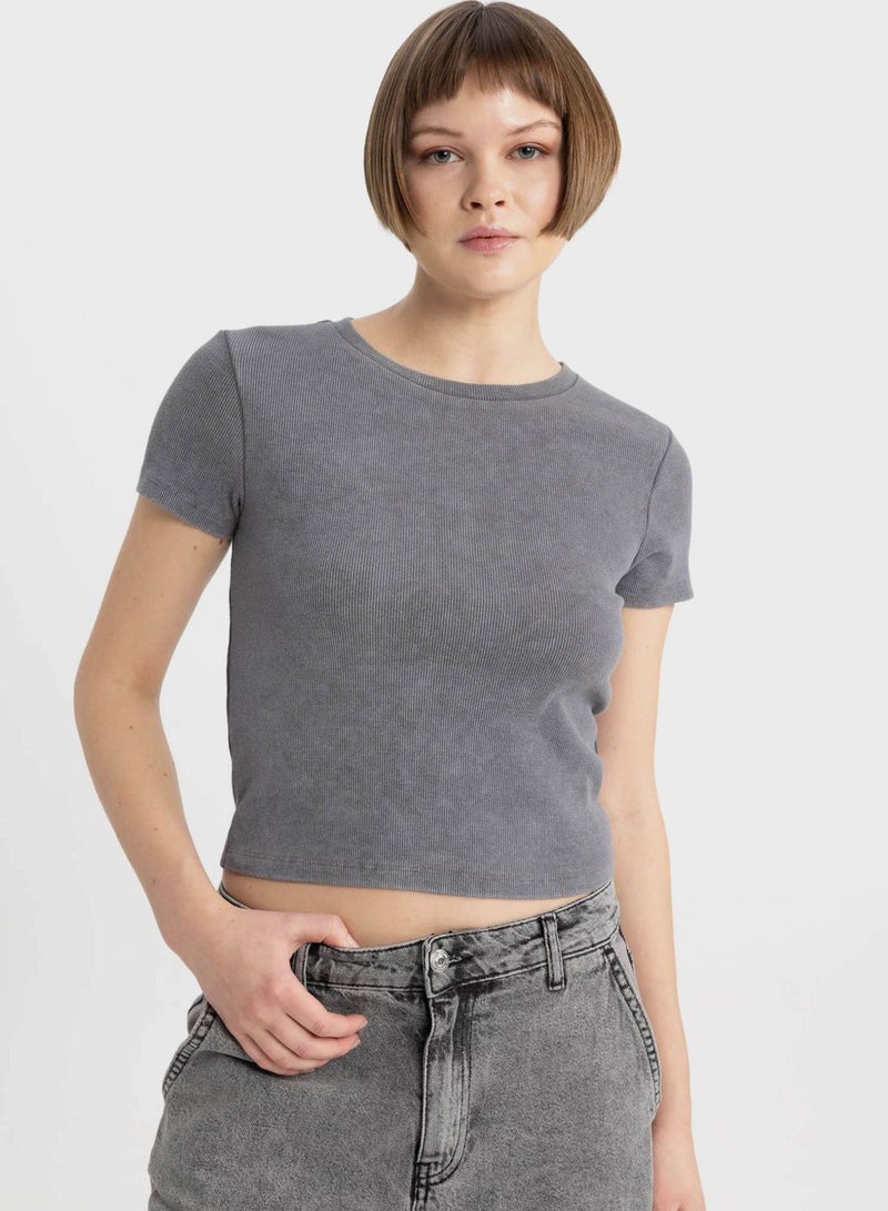 Woman Fitted Short Sleeve T-Shirt