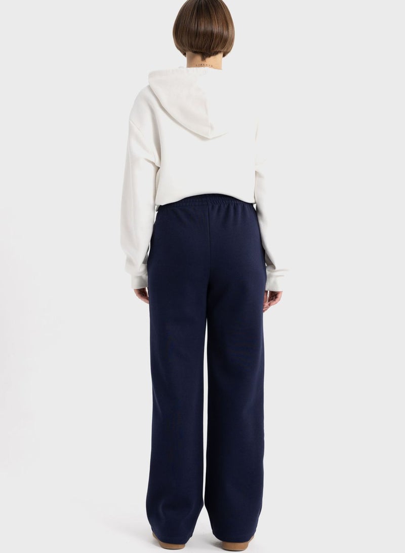 Woman Regular Fit Trousers