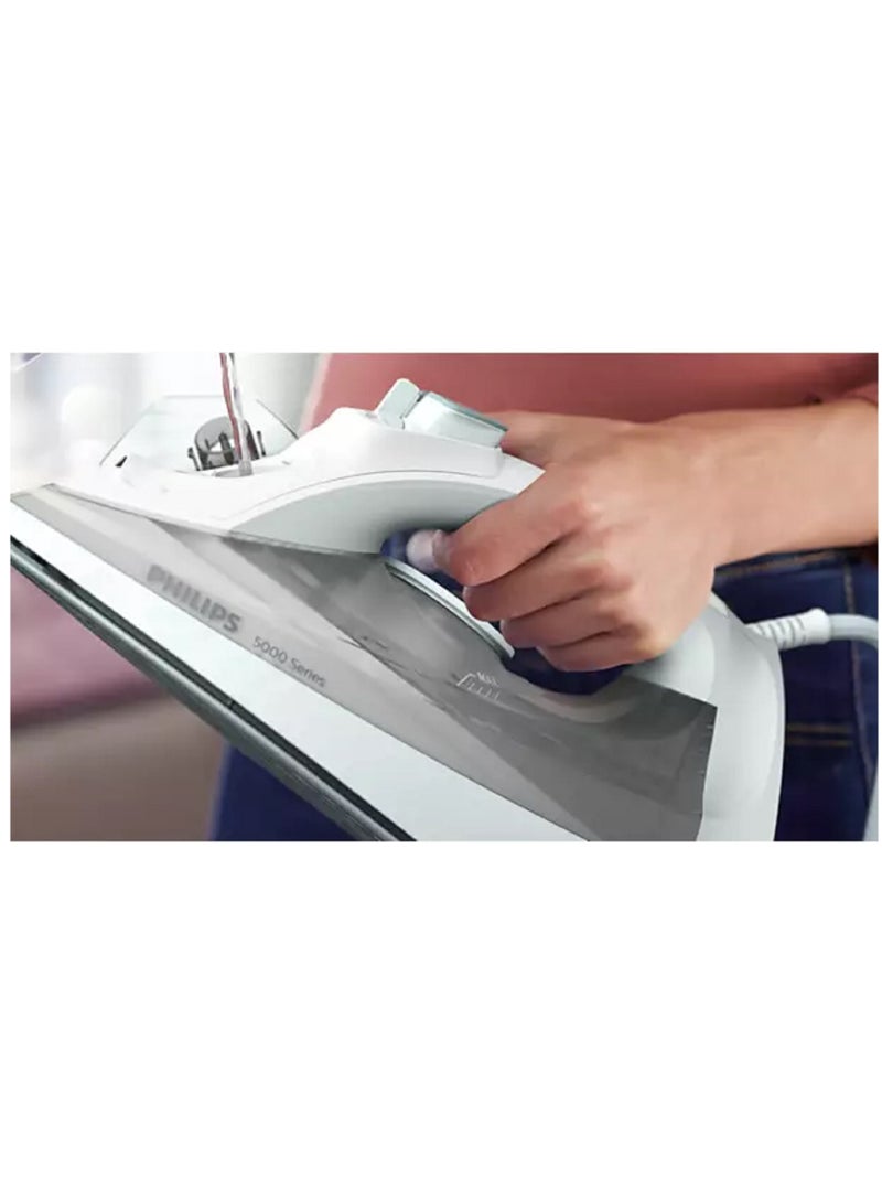 Steam Iron 5000 Series - 40 G/Min Continuous Steam, 160 G Steam Boost, SteamGlide Plus, Vertical Steaming For Hanging Fabrics 320 ml 2400 W DST5010/10 grey