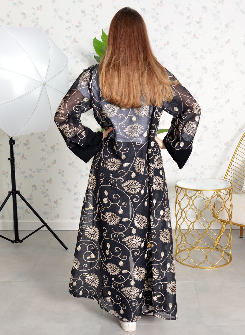 Wide sleeves self embroidered bisht abaya with black trimming