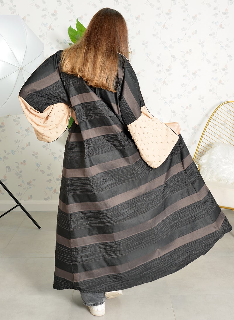 Jacquard beads embellished abaya with stylish sleeves