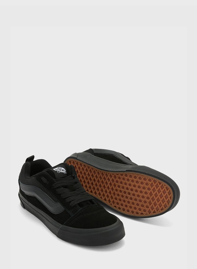 Knu Skool Sneakers