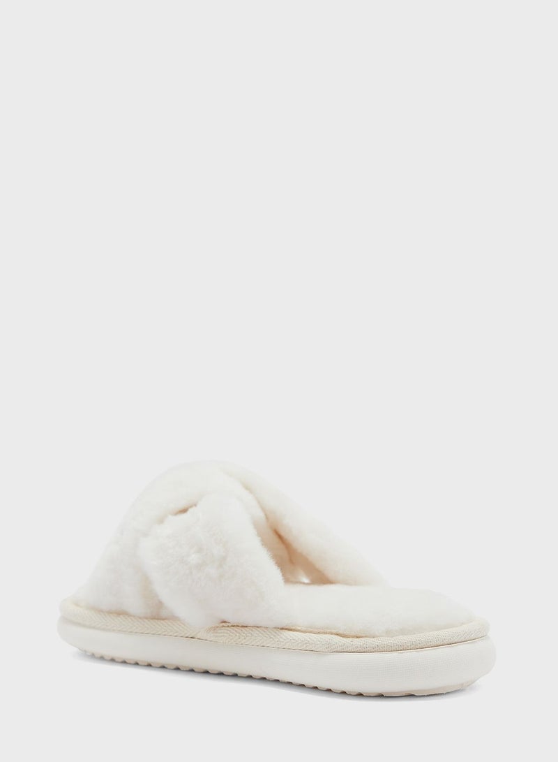 Crossover Fluffy Bedroom Slipper