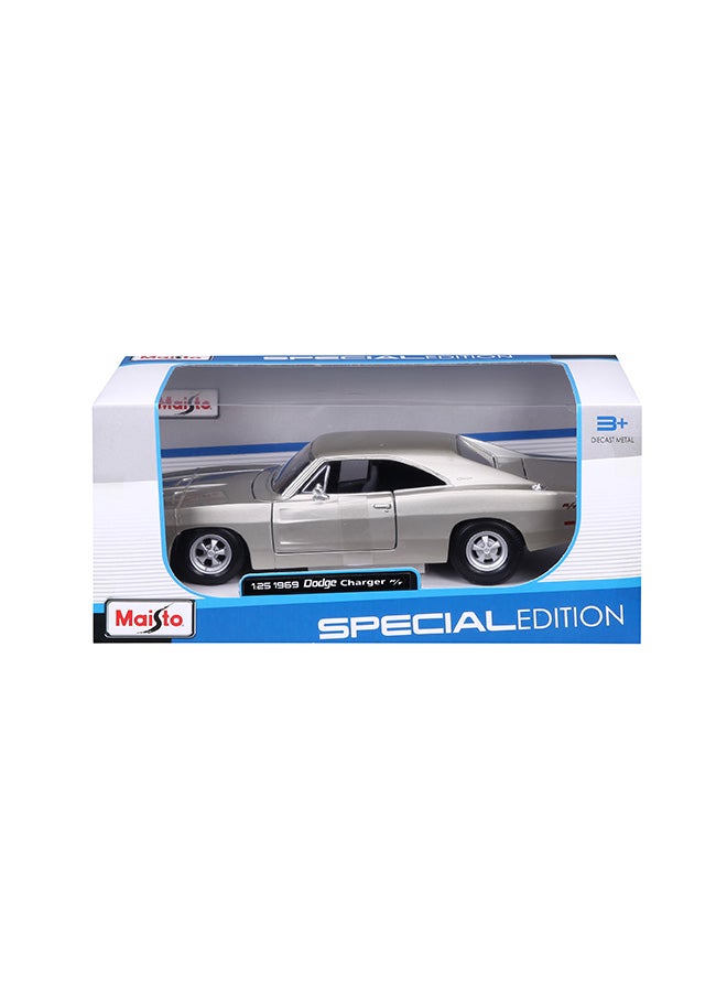 1:25 Se (A) - 1969 Dodge Charger R/T - Silver