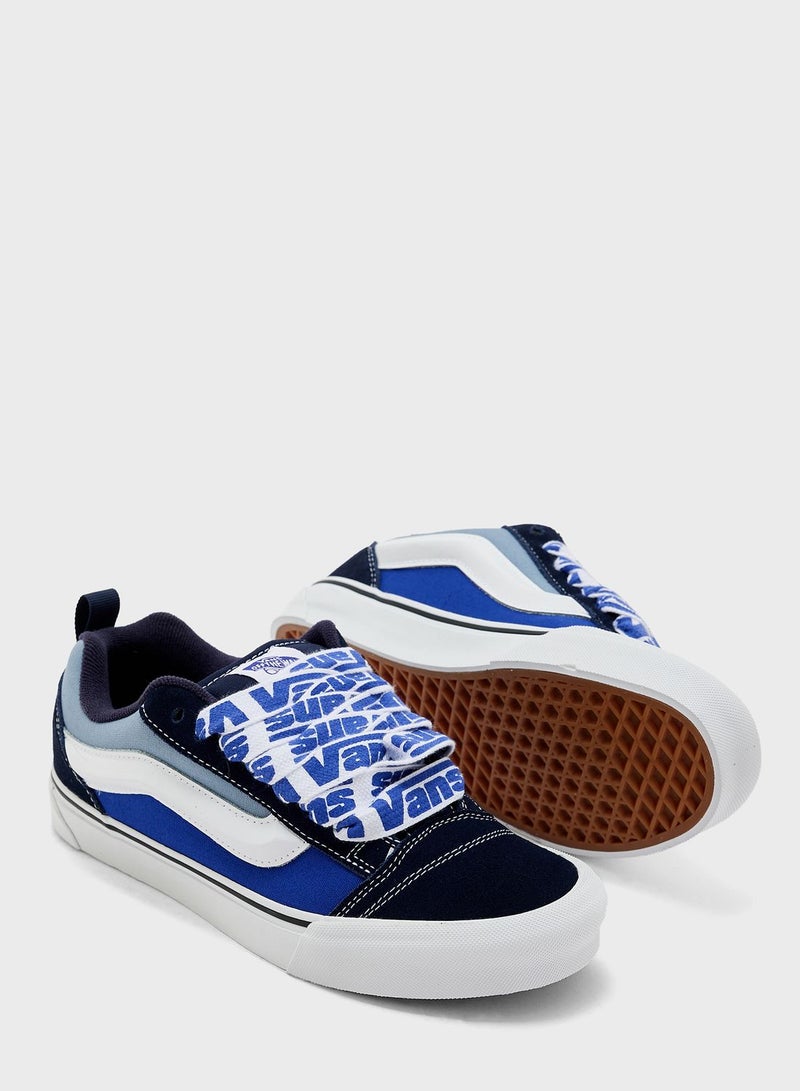 Knu Skool Sneakers