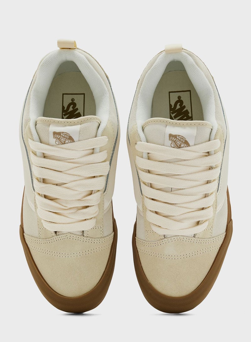 Knu Skool Sneakers