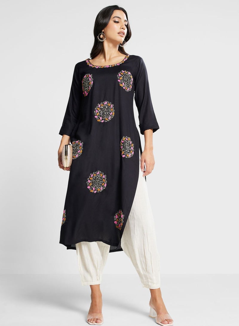 Embroidered Floral Kurti