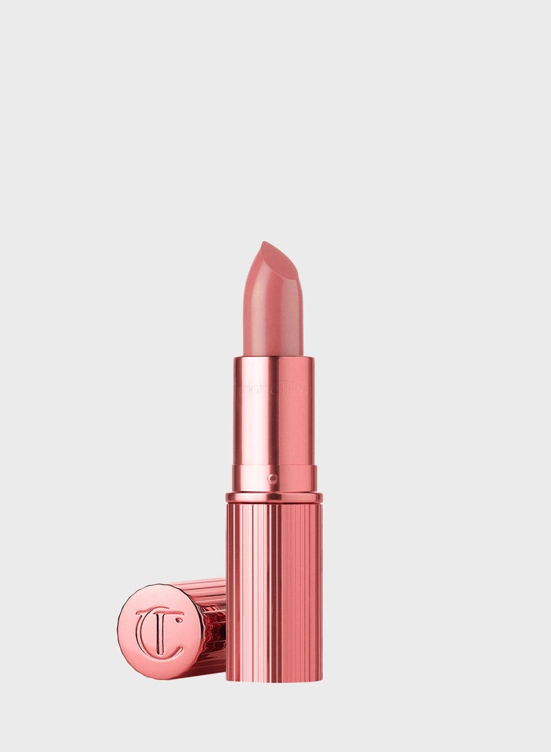 K.I.S.S.I.N.G - Candy Chic