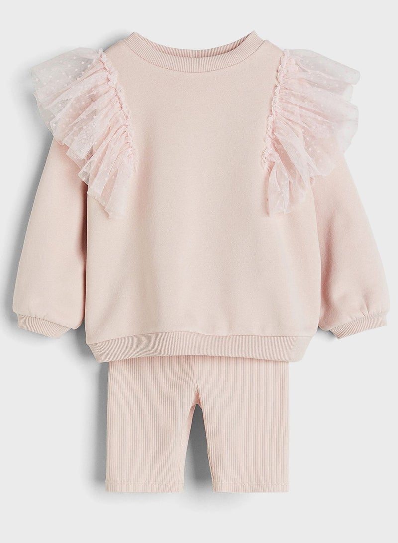 Kids Ruffle Sleeve Sweatshirts & Shorts Set