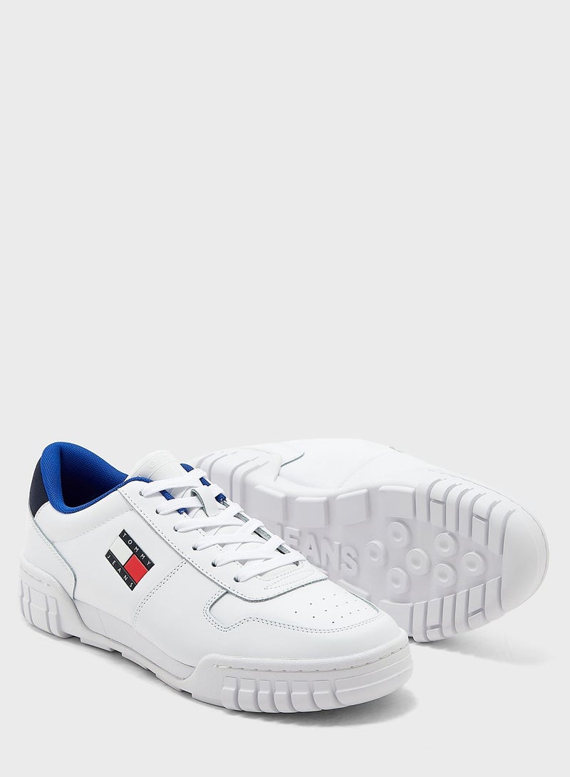 Retro Evolve Low Top Sneakers