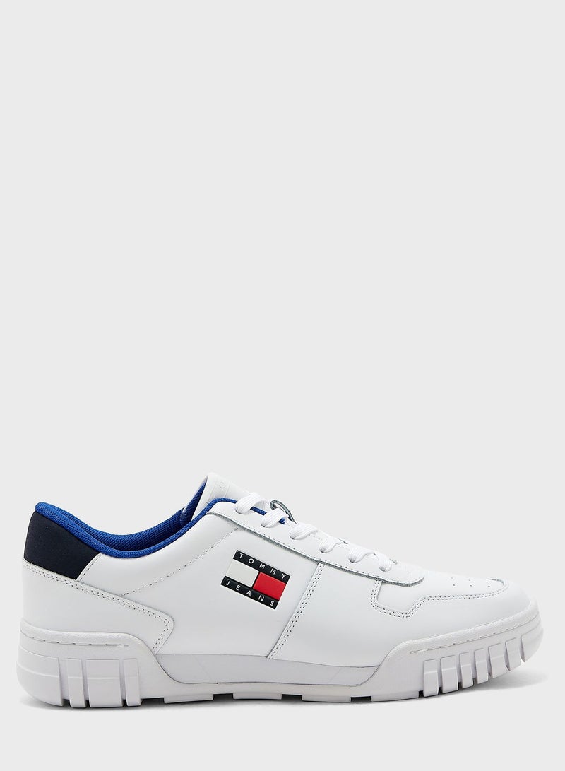 Retro Evolve Low Top Sneakers