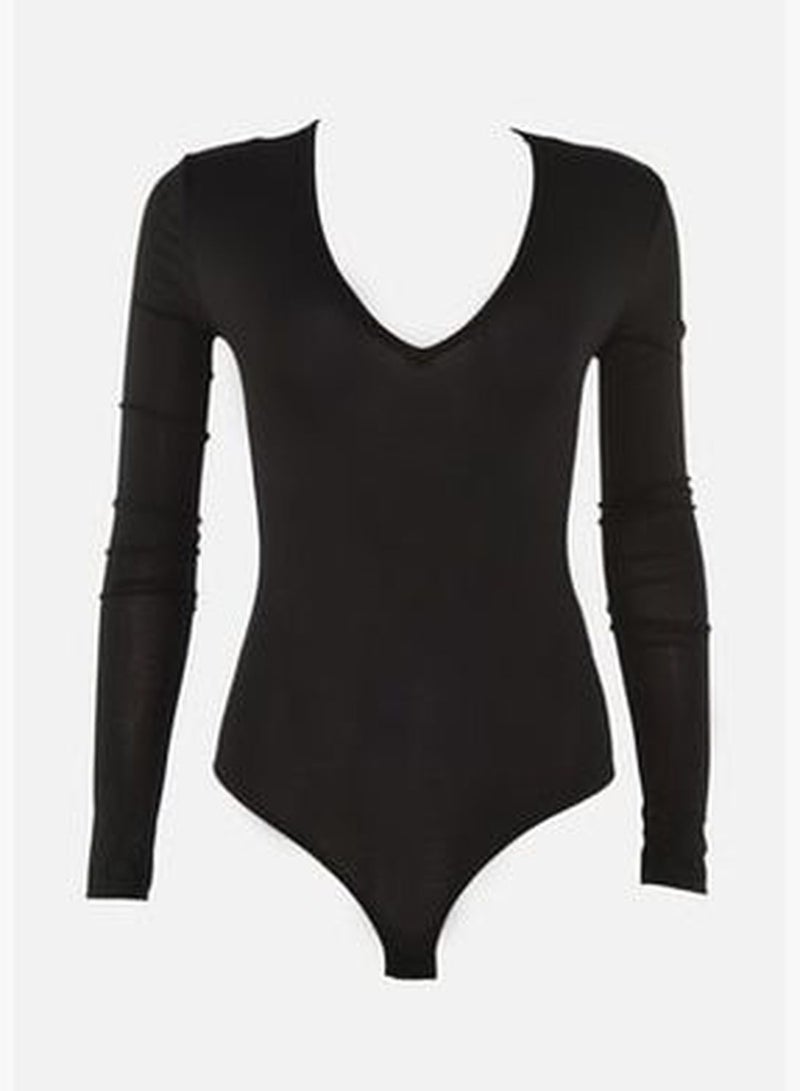 Black Knitted Deep V Neck Studded Bodysuit TPRAW22BD0084