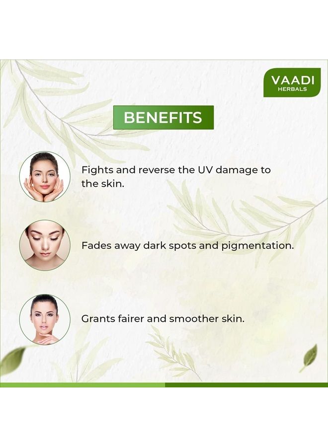 Strawberry Scrub Face Wash with Mulberry Extract, 60g