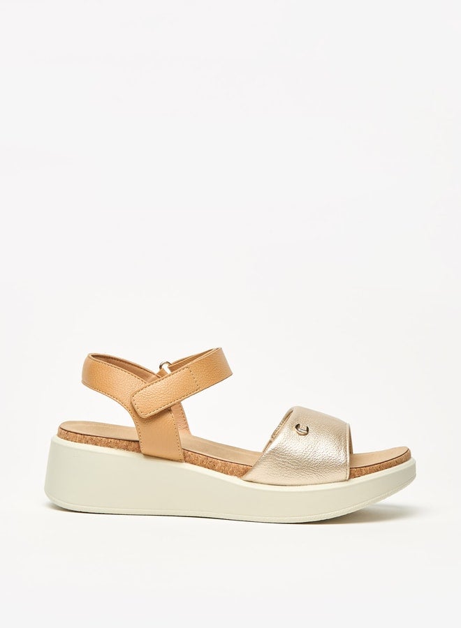 Women's Textured Flatform Sandals with Hook and Loop Closure