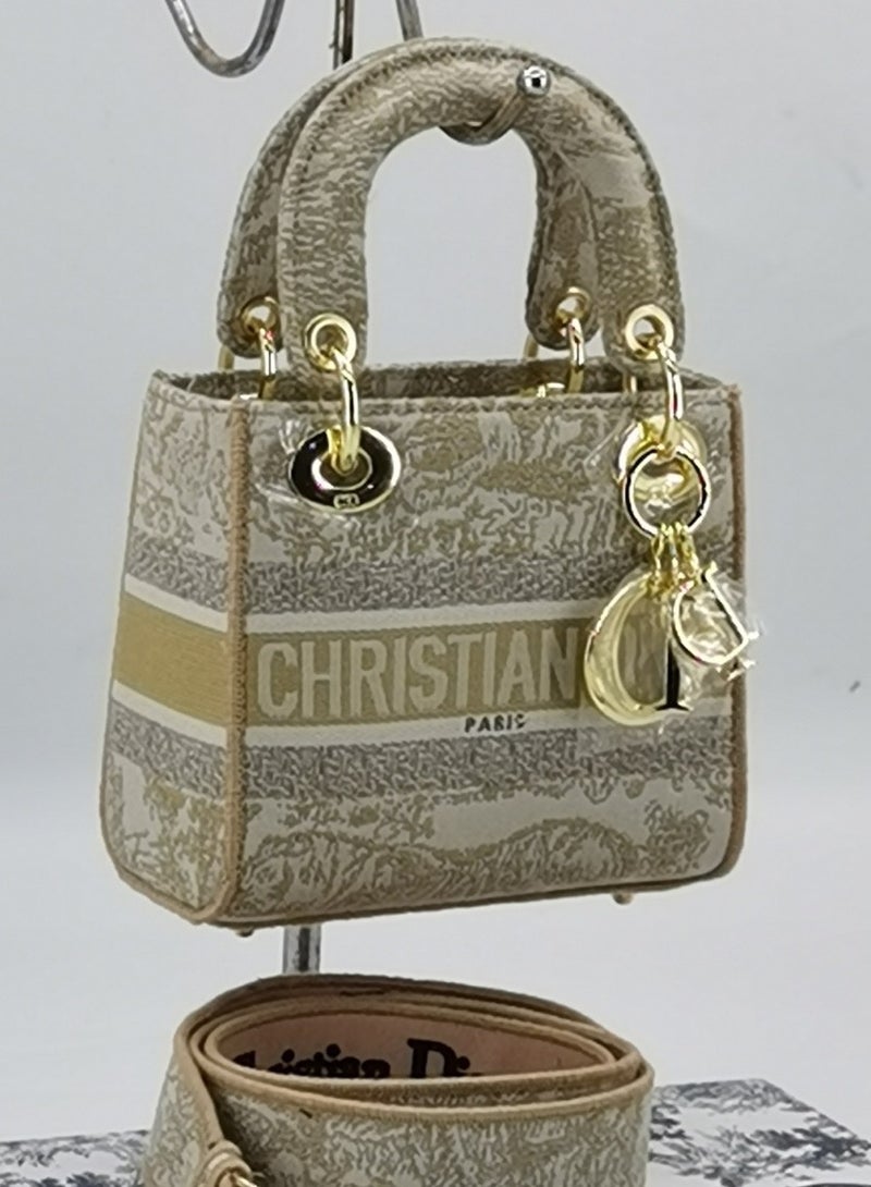 Light leather handbag from Christian Dior with a distinctive design, size 25cm
