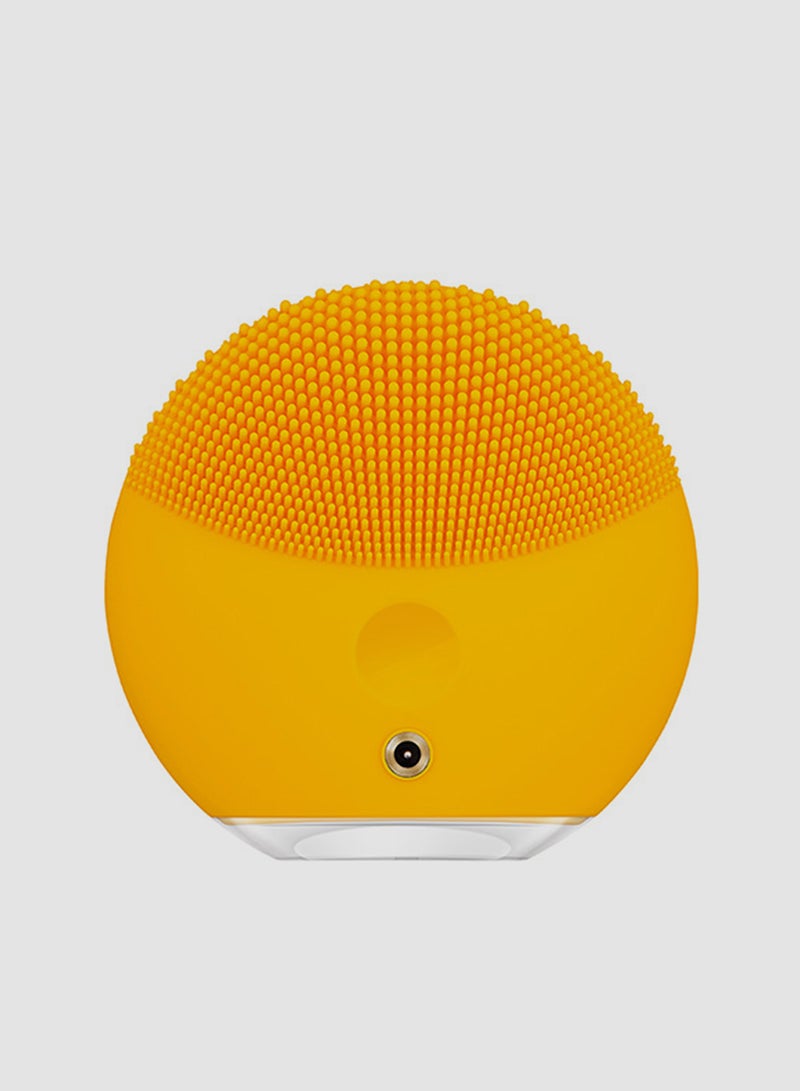 LUNA Mini 3 Smart Facial Cleansing Massager Yellow 4.5cm
