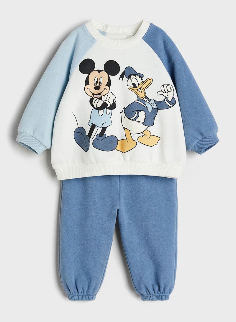 Kids Graphic Sweatshirt & Pants Set