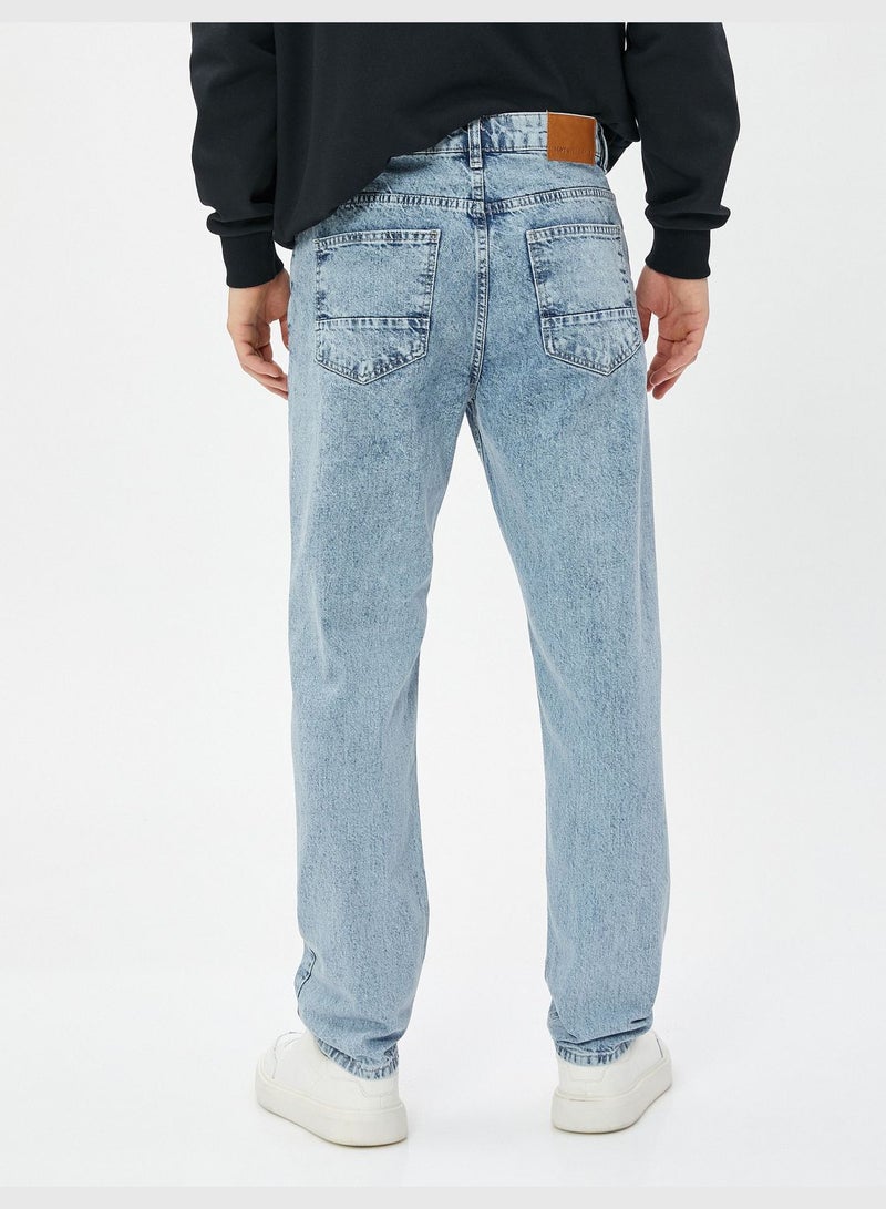 Korban 90's Straight Fit Jeans