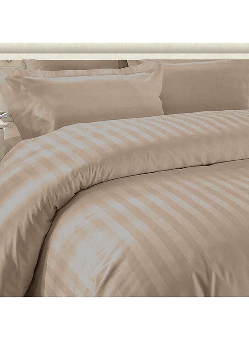 6-Piece Premium King Size Bedding Set, Cream Striped Design and High Quality Cotton Hotel Luxury Bedsheet Soft Quilt Cover and Pillowcases