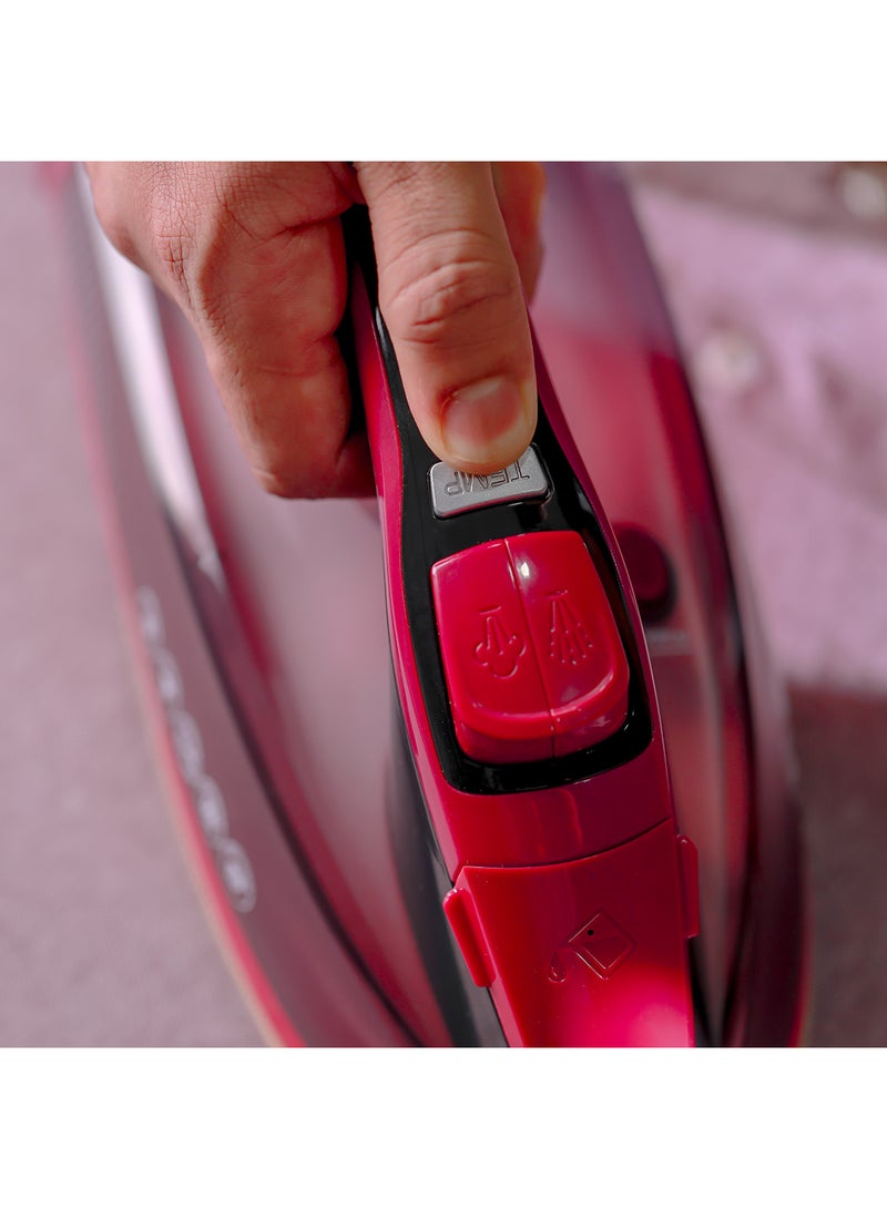 Digital Steam Iron| Dry and Steam Iron Box with Digital Temperature Control and Auto Shut Off Function| Compact and Handy Design| Suitable for All Kinds of Fabric| Anti-Drip and Anti-Calc System| 2 Years Warranty 350 ml GSI7813 Red/Black