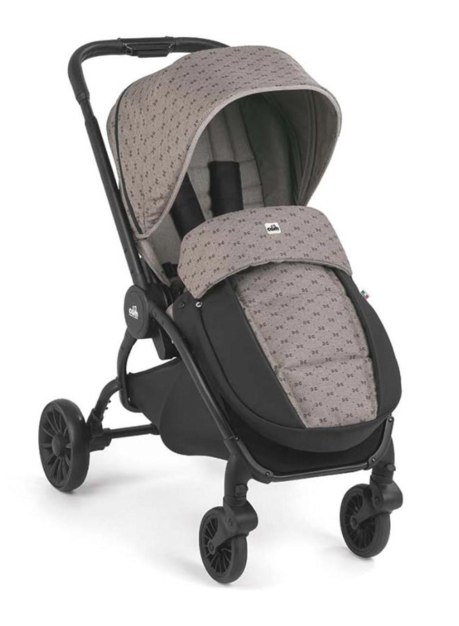Vogue Baby Travel System - Blue, From 0 To 4 Years Old, Spacious Carrycot, Mattress, Hood With Extendable Sun Visor, Rocking Function, Compact Folding Pushchair, Made In Italy, Safety Harness