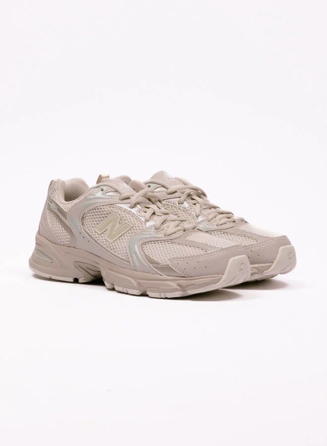 530 Sneakers
