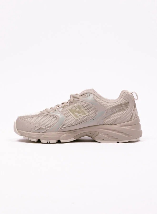 530 Sneakers