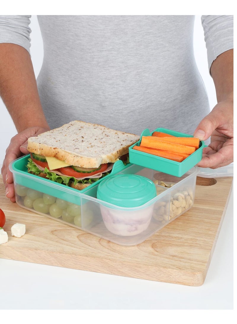 Sistema Bento Lunch To Go 1.65L, portable & Stackable for Work, Schools, featuring easy locking clip with multi-compartments. Is Microwave, Dishwasher safe and BPA Free, Green