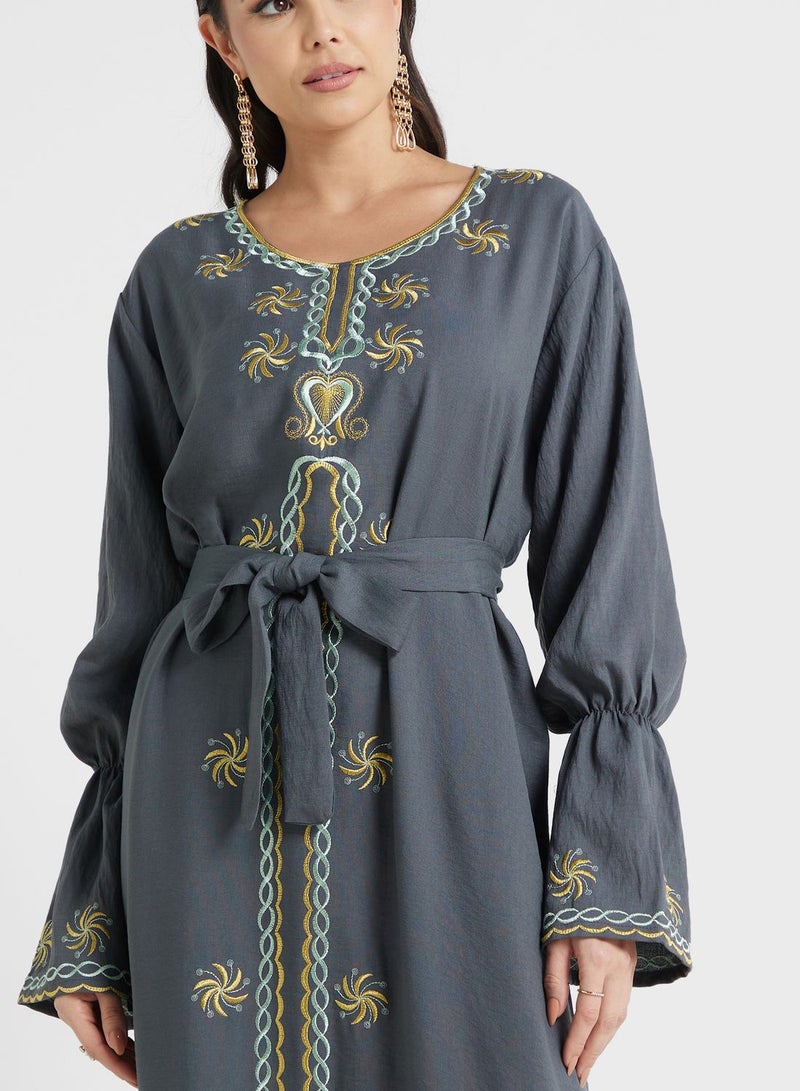 Embroidered Belted Jalabiya