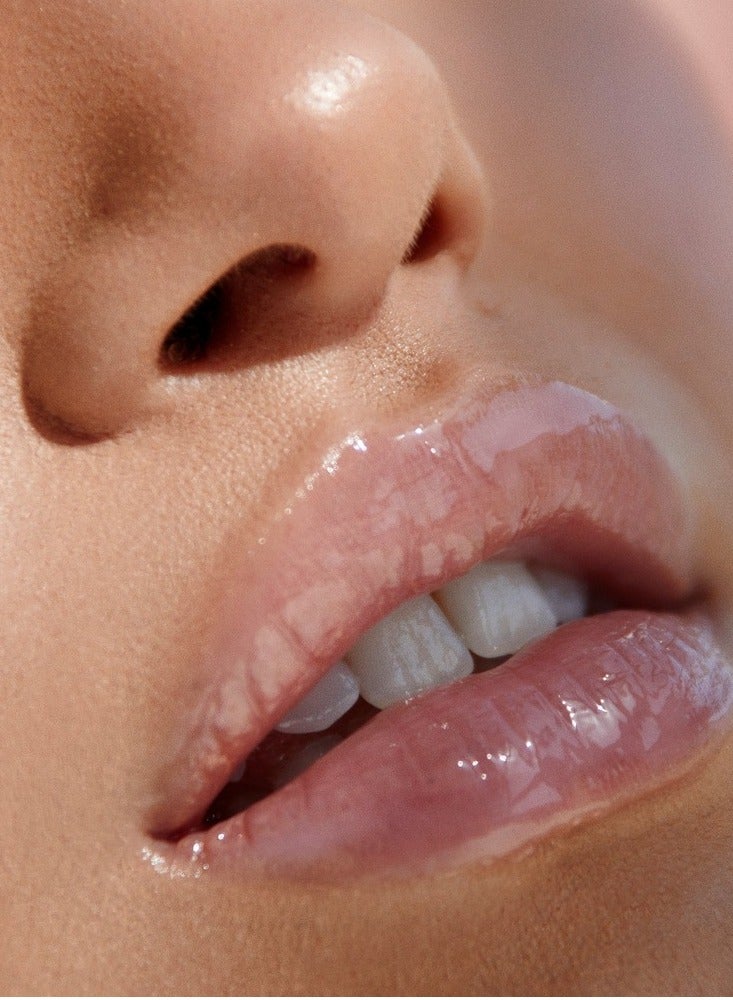 MAKEUP BY MARIO MoistureGlow Plumping Lip Color Caramel 9ml