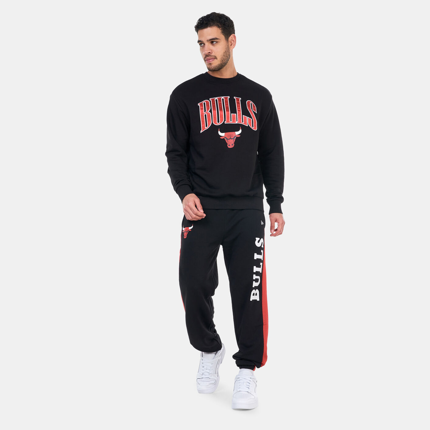 Men's NBA Chicago Bulls Arch Graphic Sweatshirt