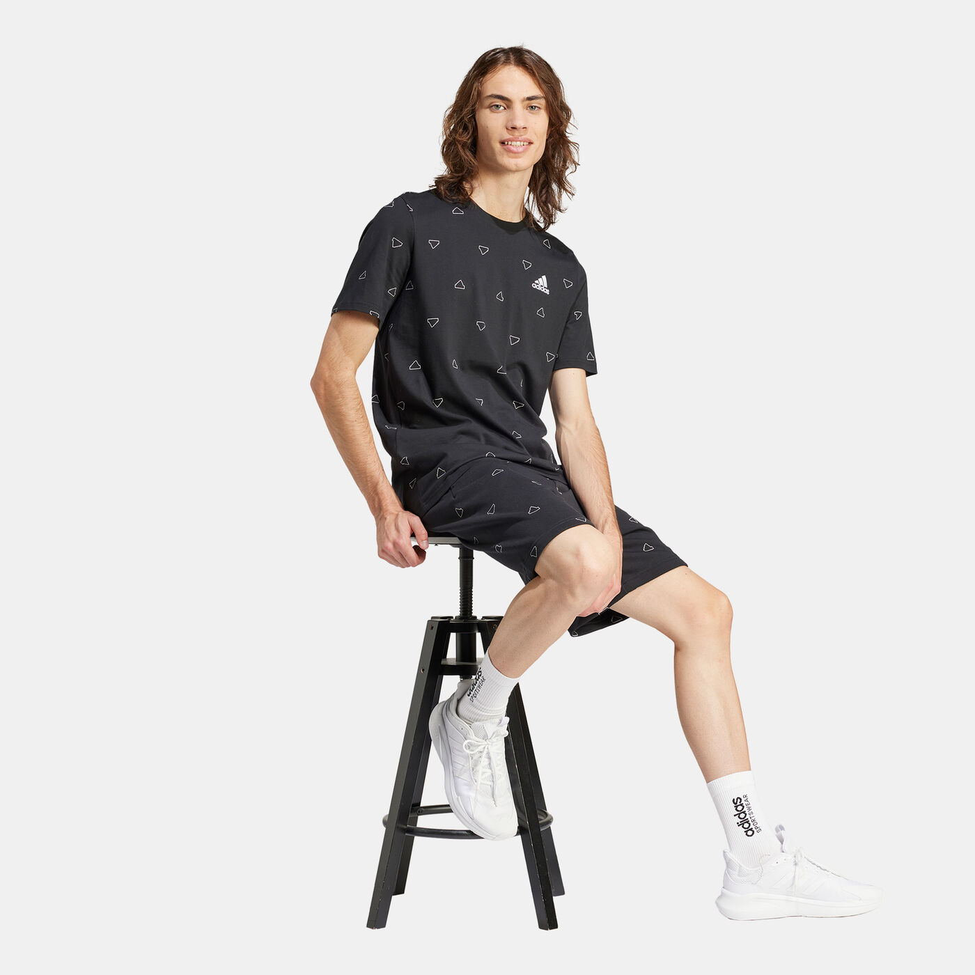 Men's Seasonal Essentials Monogram Graphic T-Shirt