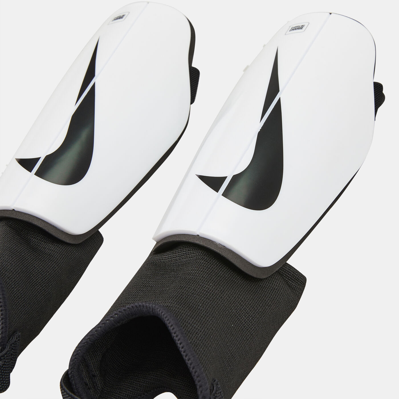 Men's Charge Football Shinguards