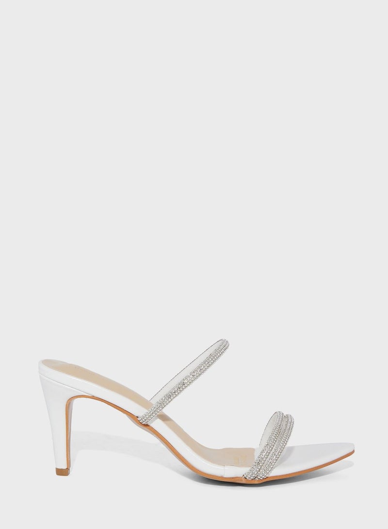 Pointed Toe Sandal With Diamante Trim