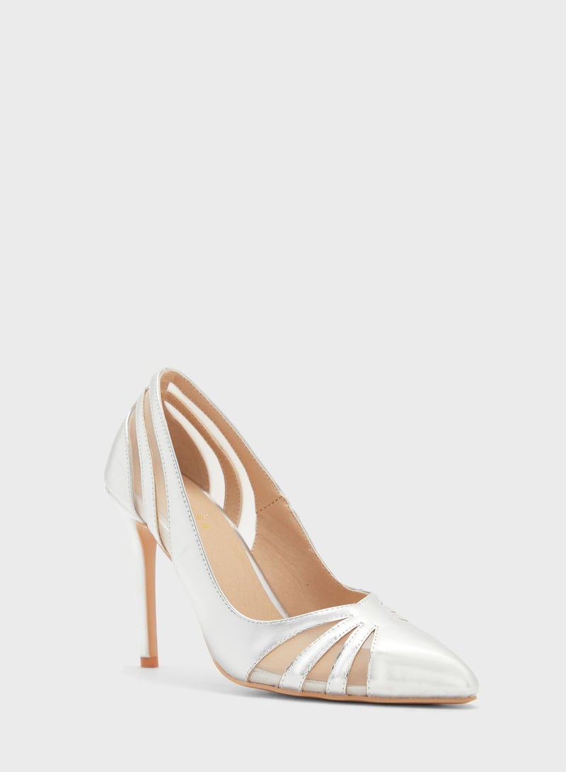 Cutout Detail Pointed Pump