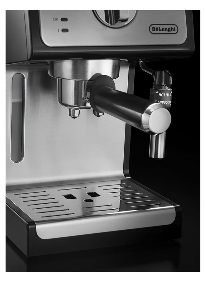 Traditional Barista Pump Espresso Machine, Coffee And Cappuccino Maker 2 L 1100 W ECP35.31 Black