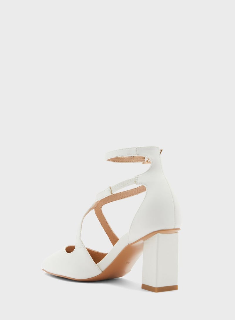 Criss Cross Block Heel Pointed Pump