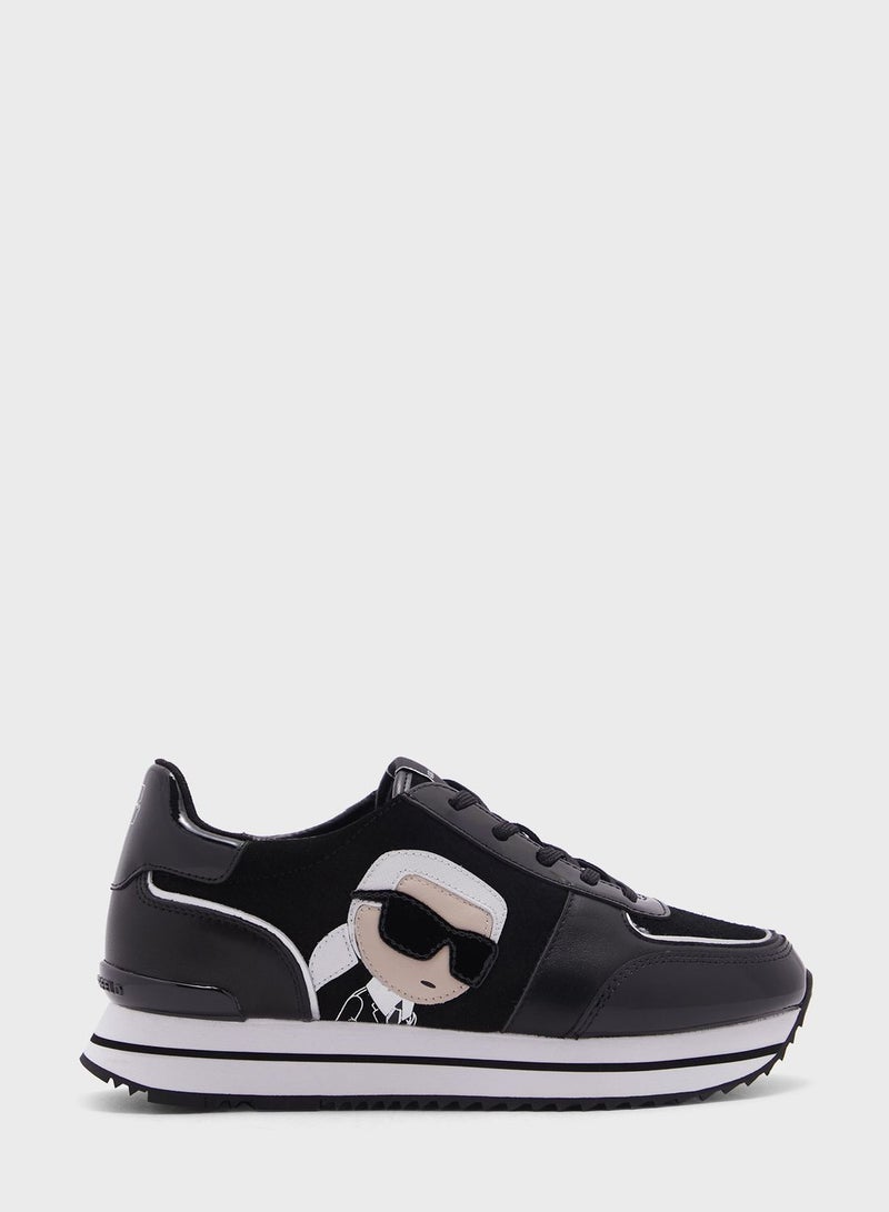 Velocita Low-Top Sneakers