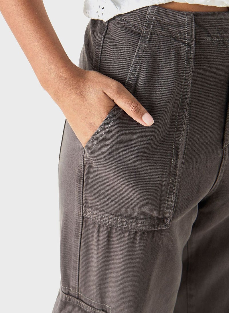 Solid Cargo Jeans With Pockets