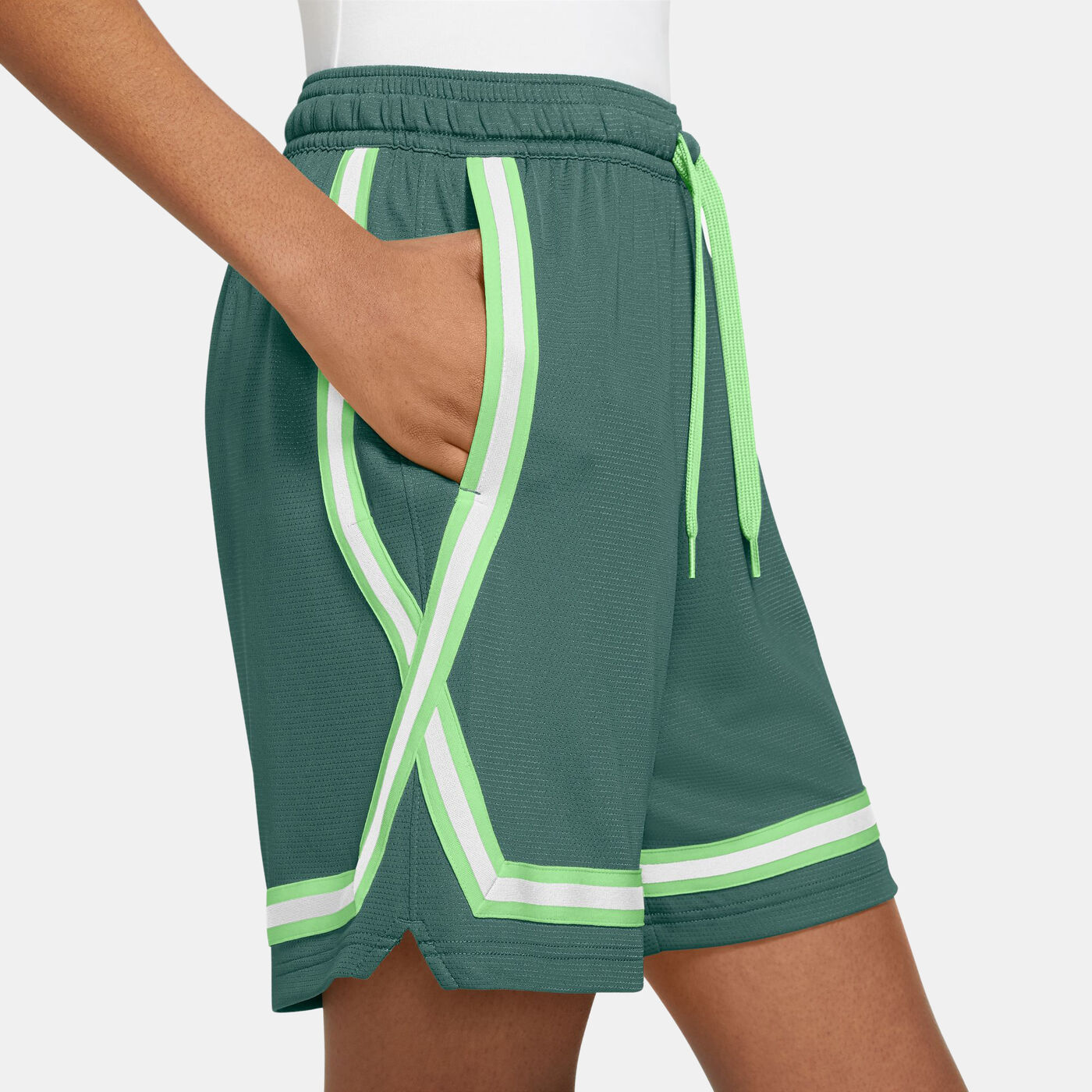 Women's Fly Crossover Basketball Shorts