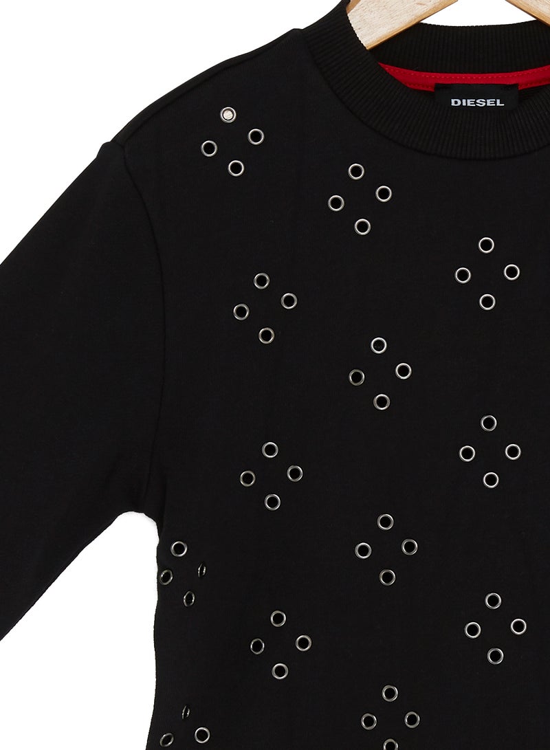 Seyelets Over Sweater Black