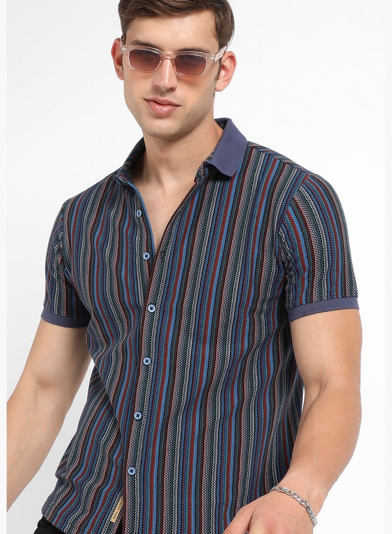 Textured Spread Collar Short Sleeve Shirt