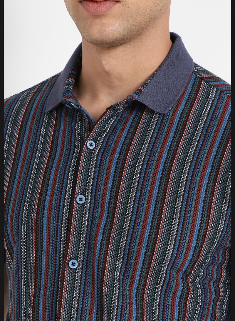 Textured Spread Collar Short Sleeve Shirt
