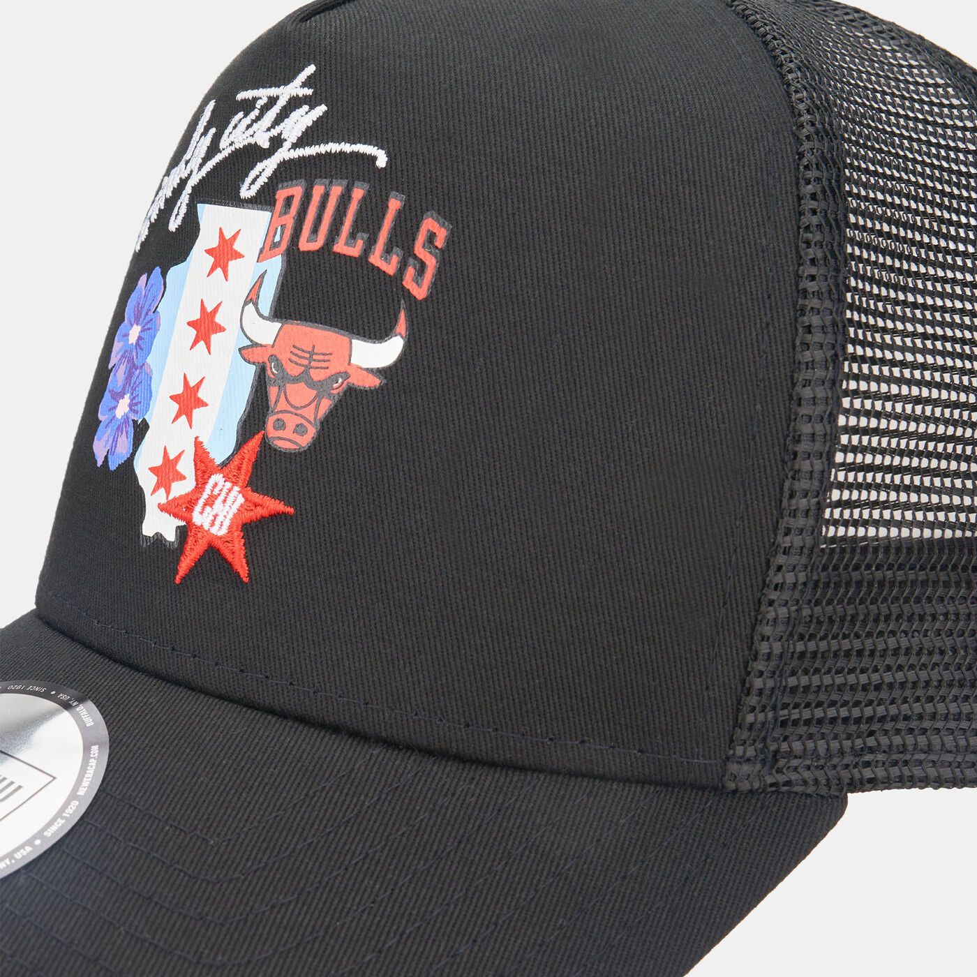 Men's NBA Chicago Bulls Logo Trucker Cap