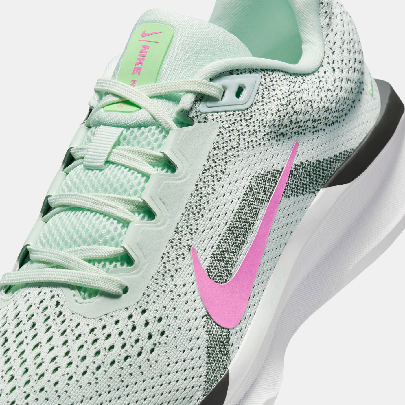 Women's Winflo 11 Road Running Shoes