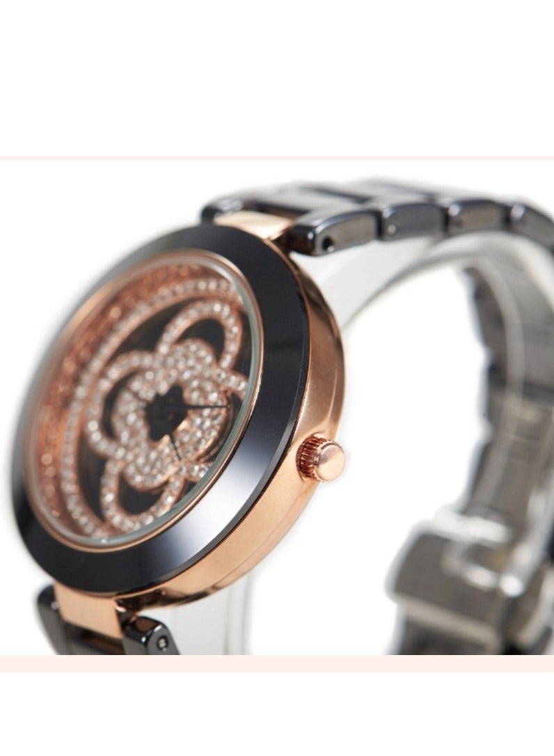 Women's Four Leaf Grass Fashion Watch