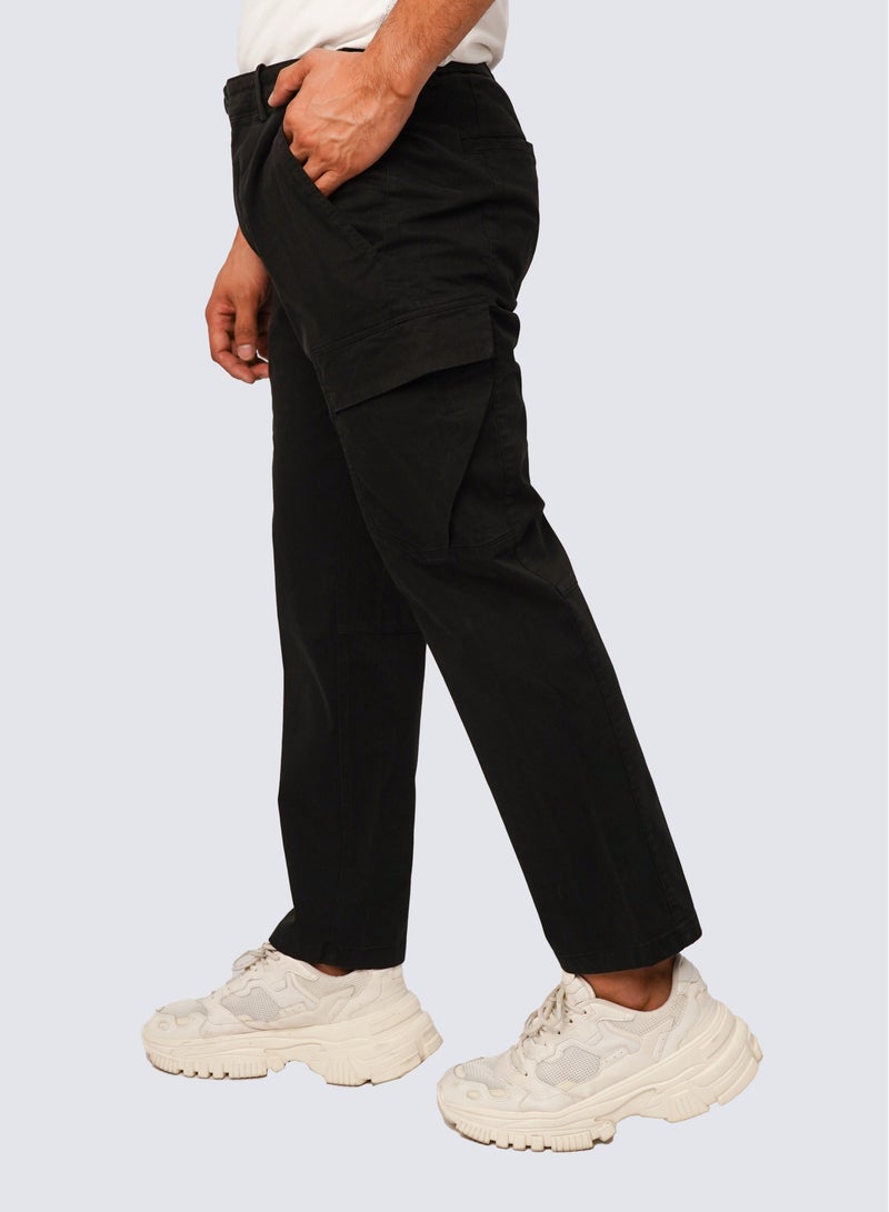 Men's Multi-Pocket Straight Leg Cargo Pants in Very Black