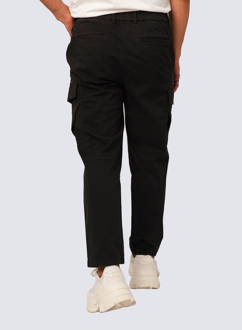 Men's Multi-Pocket Straight Leg Cargo Pants in Very Black