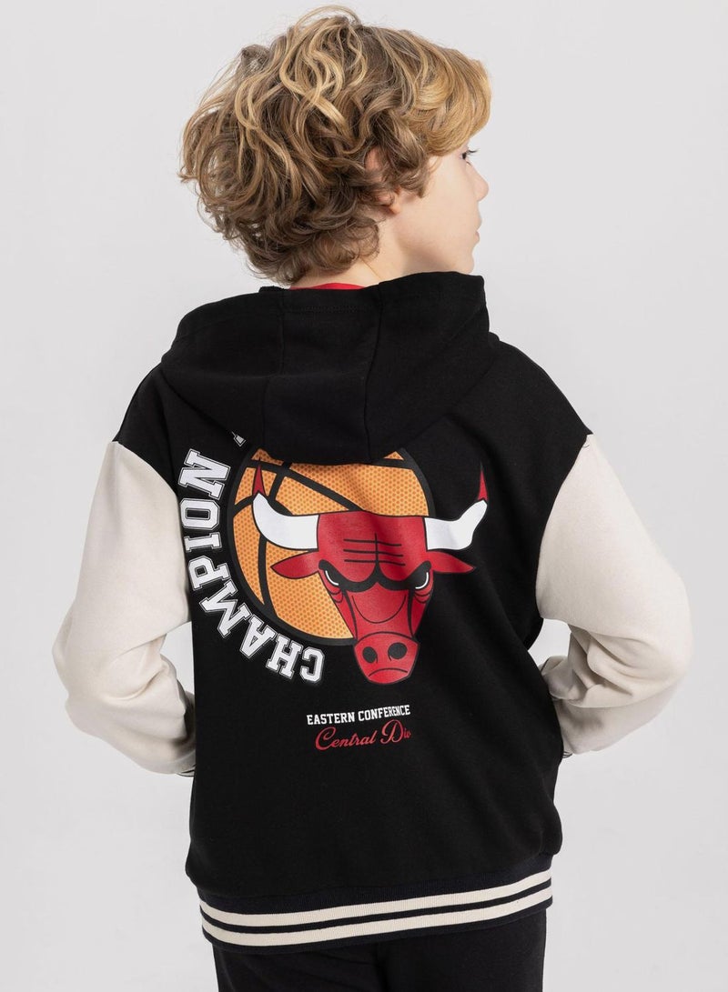 Oversize Fit Hooded Chicago Bulls Licensed Jacket